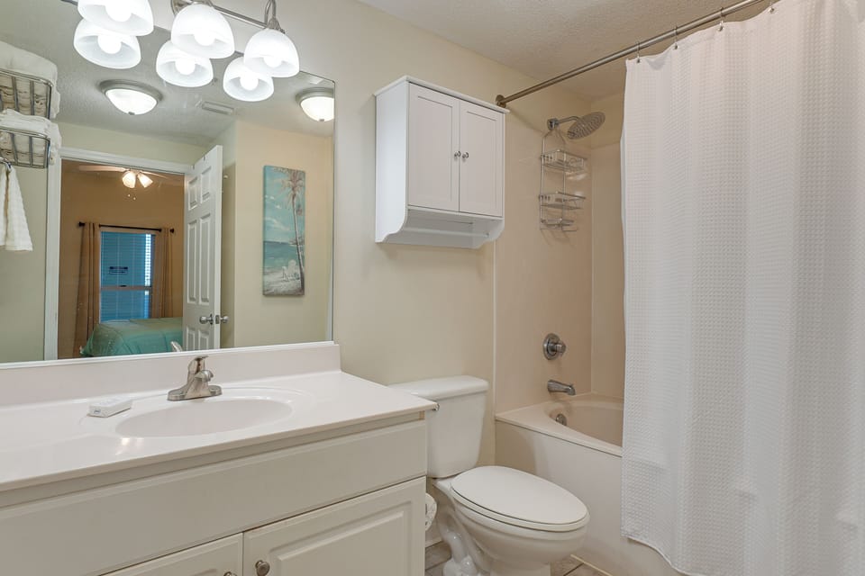 En-Suite Bathroom