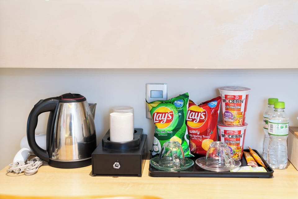 Deluxe Double Room | Food and drink