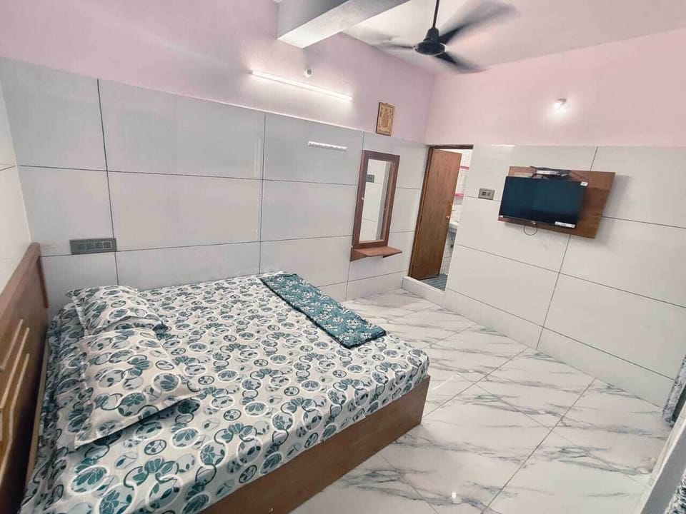 Deluxe Double Room, Balcony | Soundproofing, free WiFi