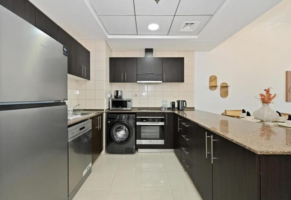 Apartment, Balcony, City View | Private kitchen