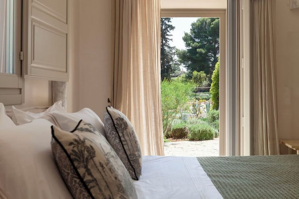 Superior Double Room, Patio, Garden View | Desk, free WiFi