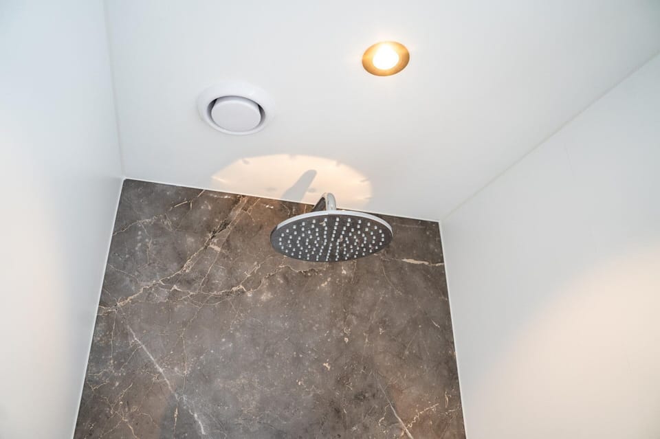 House | Bathroom