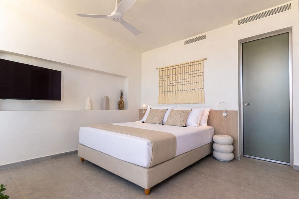 Junior Suite, Private Pool, Sea View