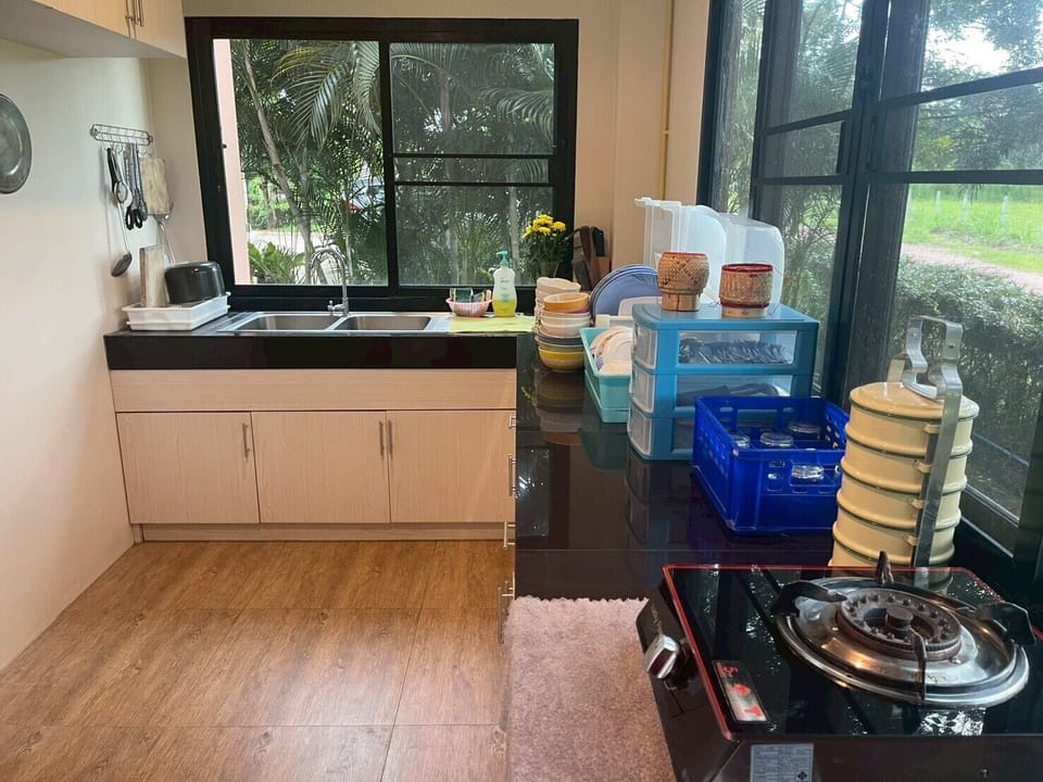 Fridge, microwave, stovetop, rice cooker