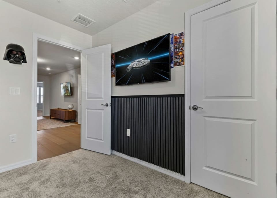 House (5 Bedrooms) | Property amenity