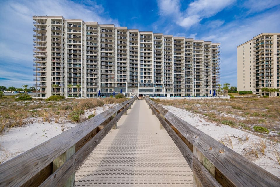 Condo, 2 Bedrooms | Exterior