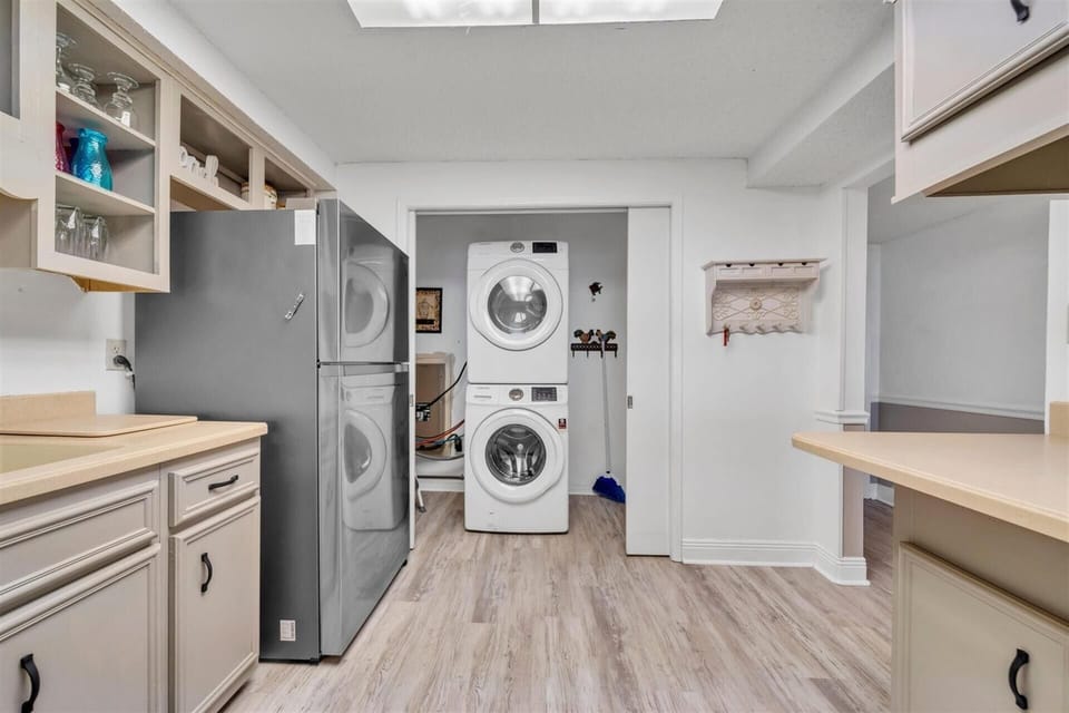 Condo, 2 Bedrooms | Interior