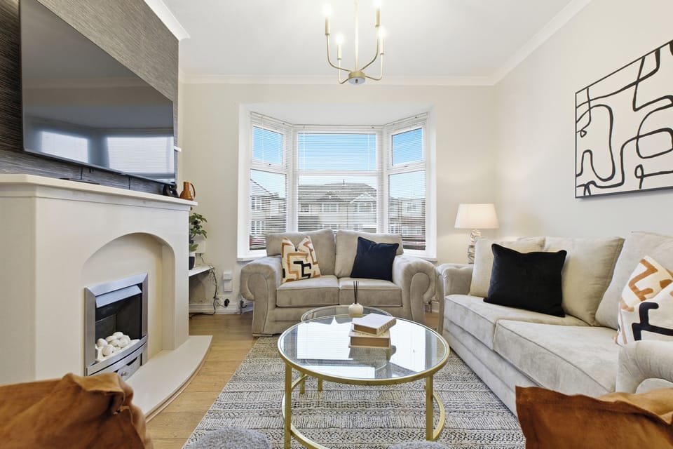 Living Area - 50 inch new smart TV
Luxury sofas and additional chairs 