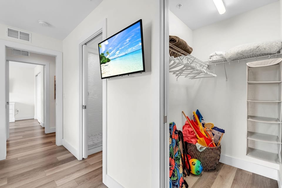 Condo, Multiple Beds (Madeira Del Mar 302) | Interior
