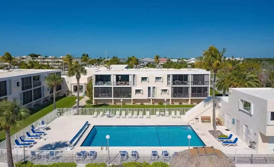 Enjoy your slice of heaven in the Florida Keys.