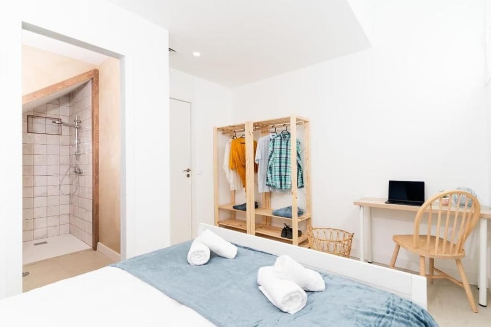 Premium Double Room, 1 Bedroom | Blackout drapes, soundproofing, iron/ironing board, free WiFi