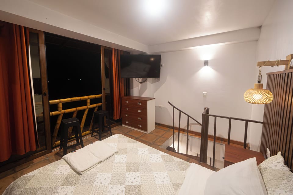 Duplex | Minibar, WiFi (free), bed sheets