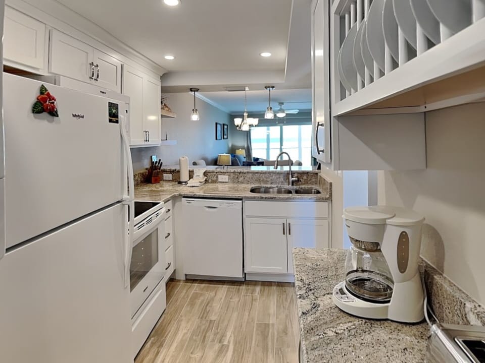 Condo (2 Bedrooms) | Property amenity