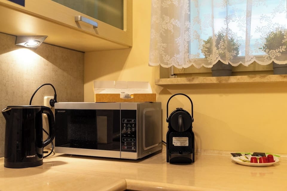 Bright 33m2 Studio Located on 11th Floor - with Swimming Pool, Gym, Private Parking | Book Now with RENTUJEMY