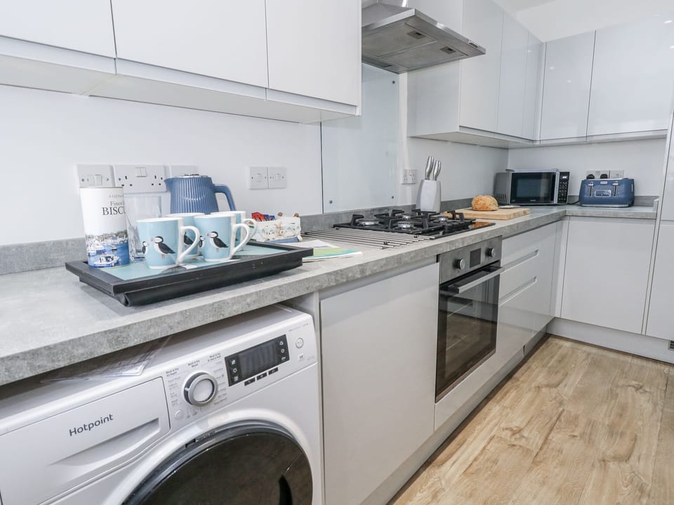 Dishwasher, cookware/dishes/utensils