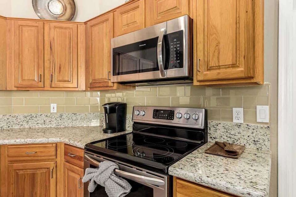 Cook with ease in a modern kitchen