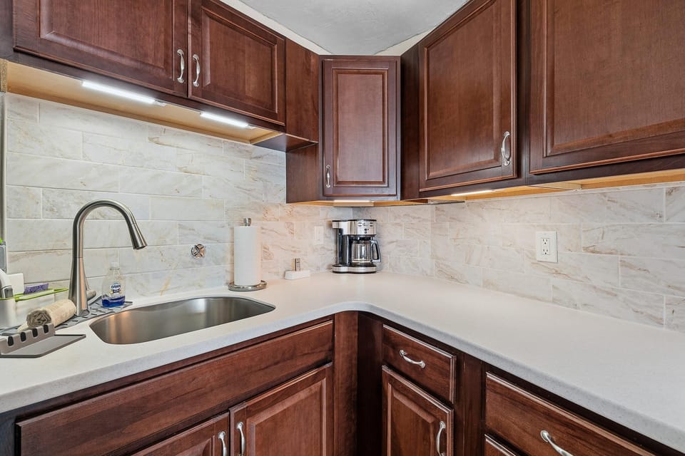 Condo, 1 King Bed with Sofa bed (Daytona Inn Beach Resort 409) | Private kitchen