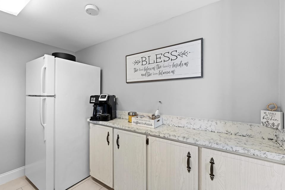 Condo, Multiple Beds (Peck Plaza 9NW) | Interior