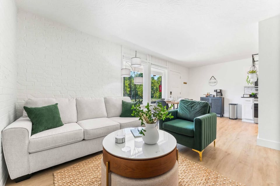 Condo, Multiple Beds, Patio (Cozy Creekside Landing) | Living area