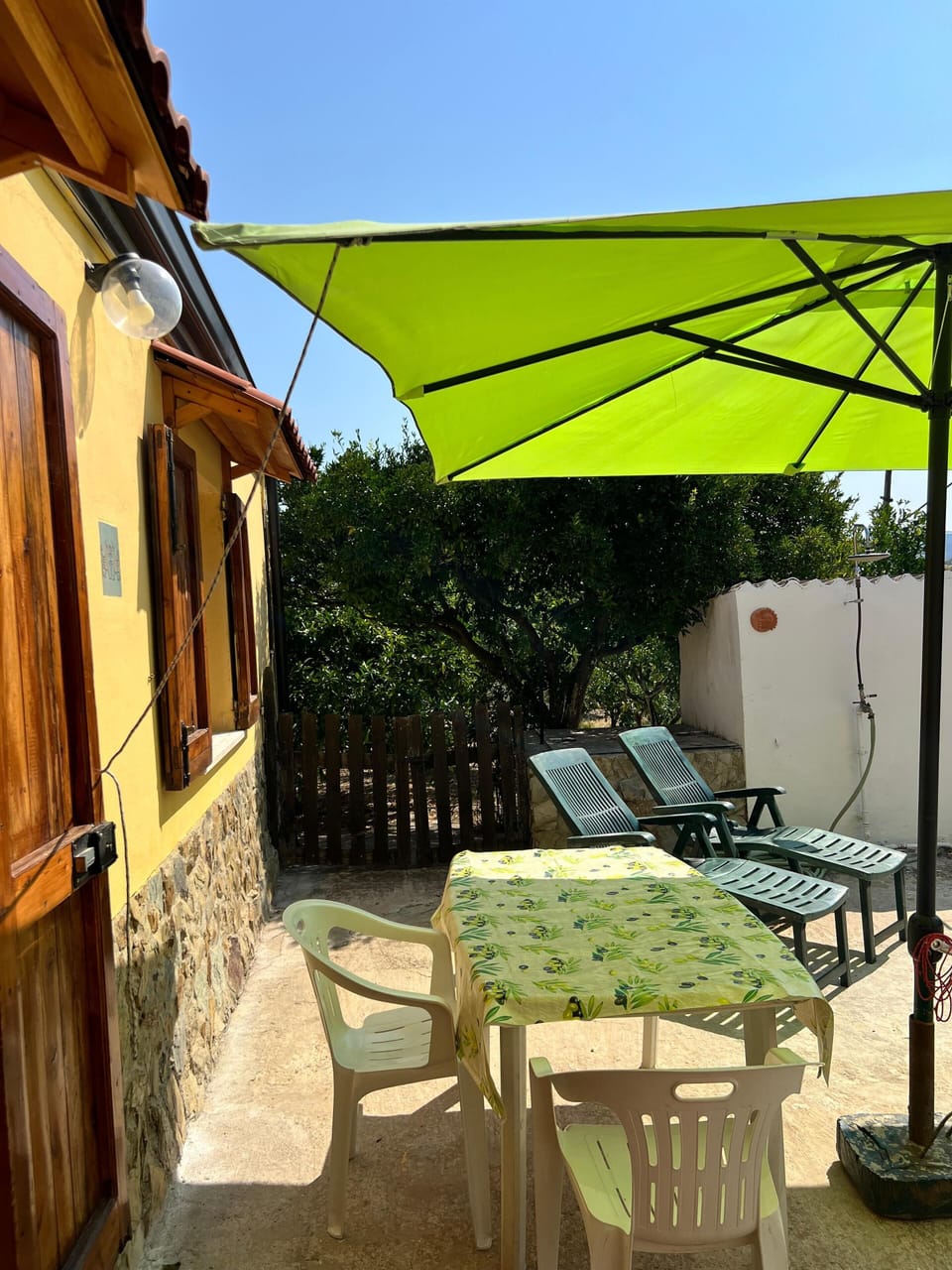 Outdoor dining