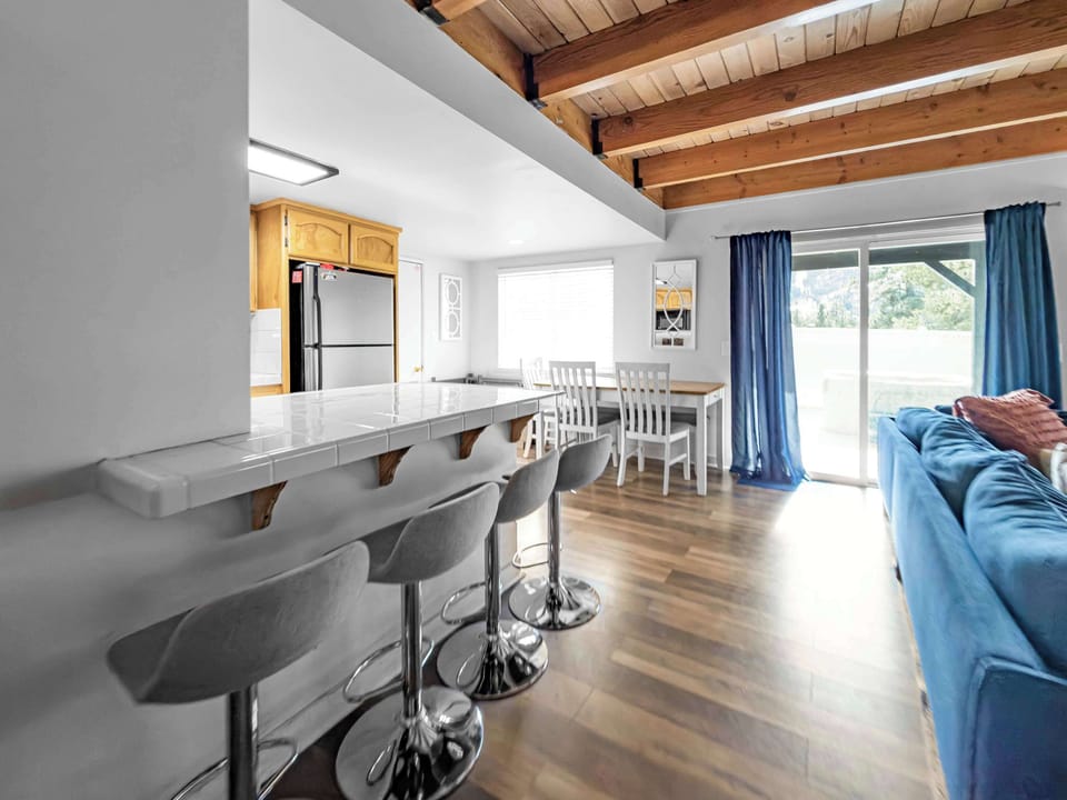 Kitchen Isle