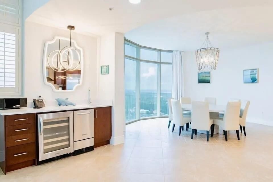 Condo, Multiple Beds (Turquoise C2509) | Interior
