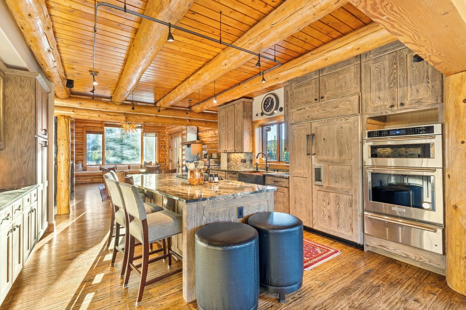 Fully equipped kitchen