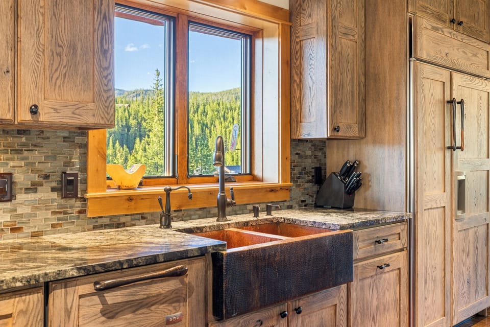 Fully equipped kitchen
