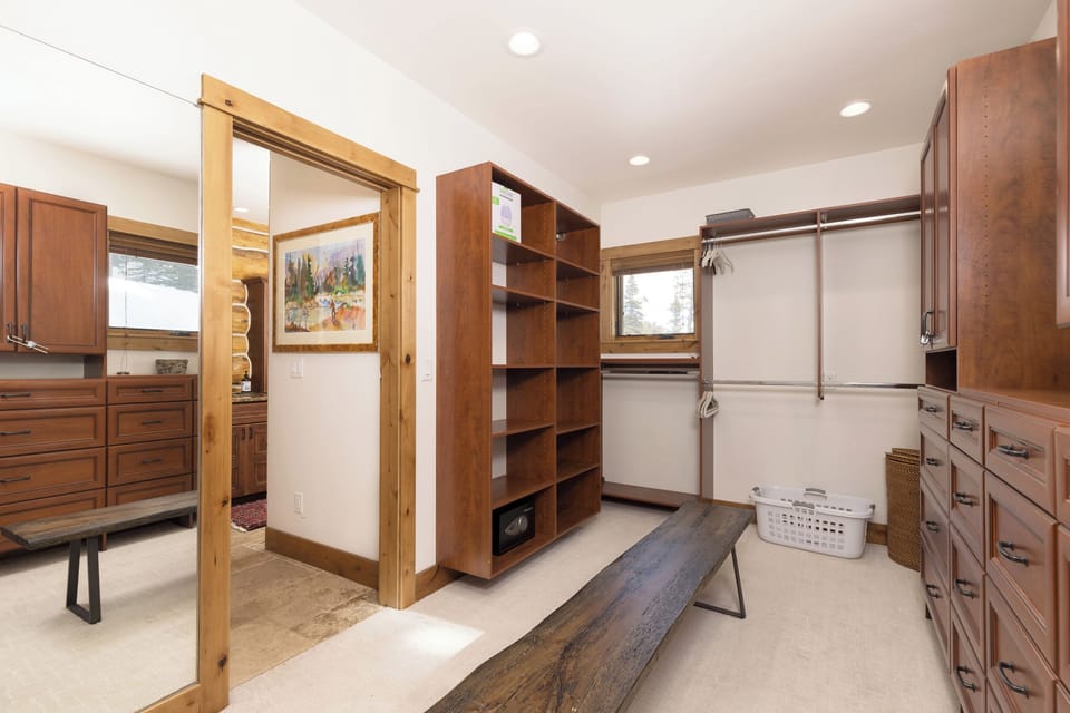 Main level master ensuite