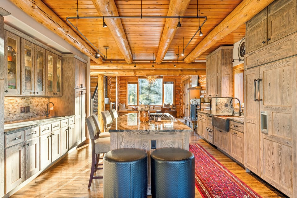 Fully equipped kitchen