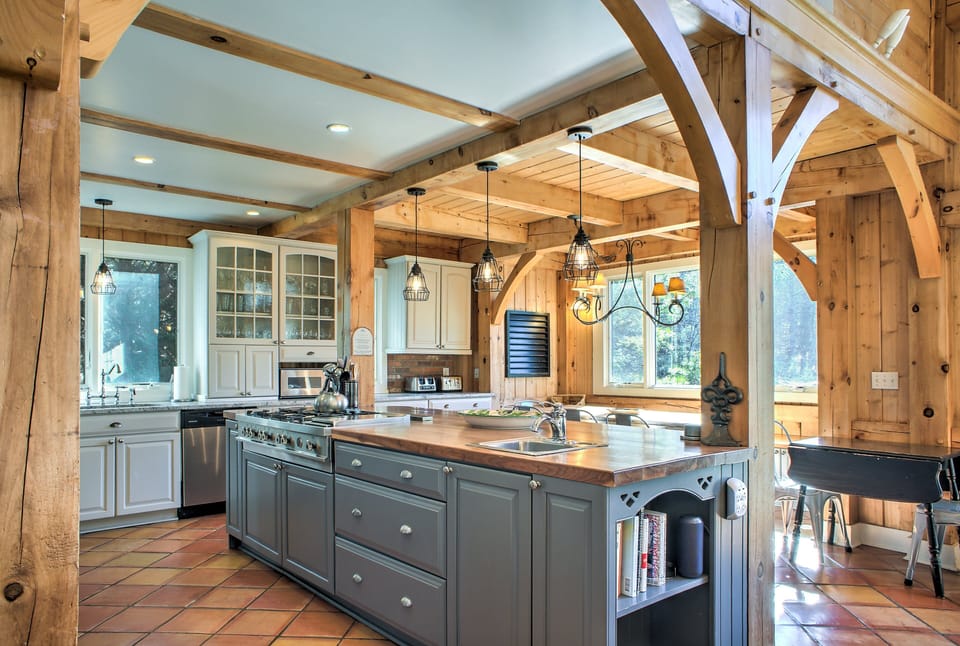 Kitchen | Pine Hollow