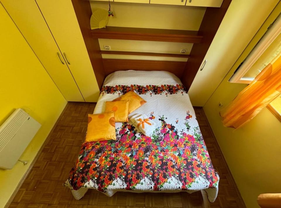 Apartment (Three Bedroom Apartment with Terrace) | 3 bedrooms, cribs/infant beds