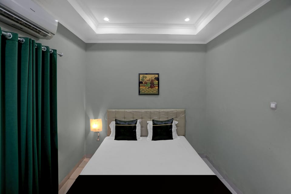 Standard Double Room | WiFi (free), bed sheets