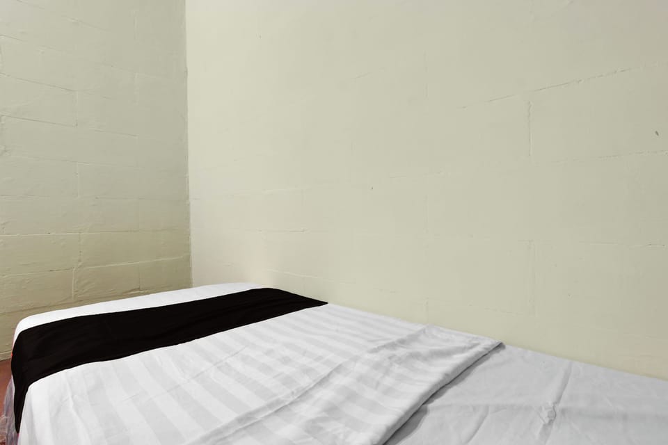Deluxe Twin Room | WiFi (free), bed sheets