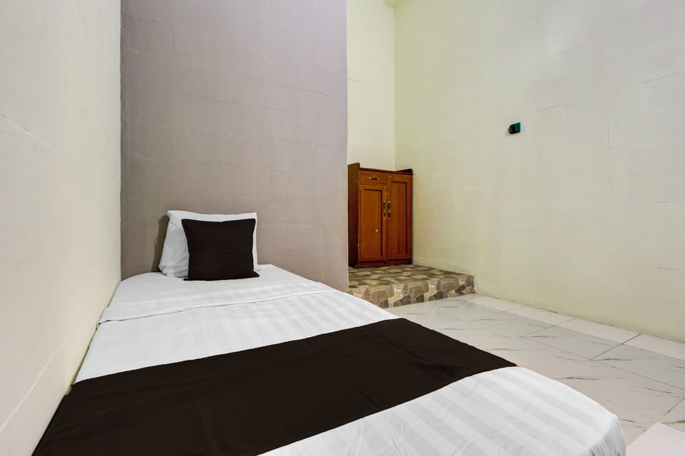 Deluxe Twin Room | WiFi (free), bed sheets