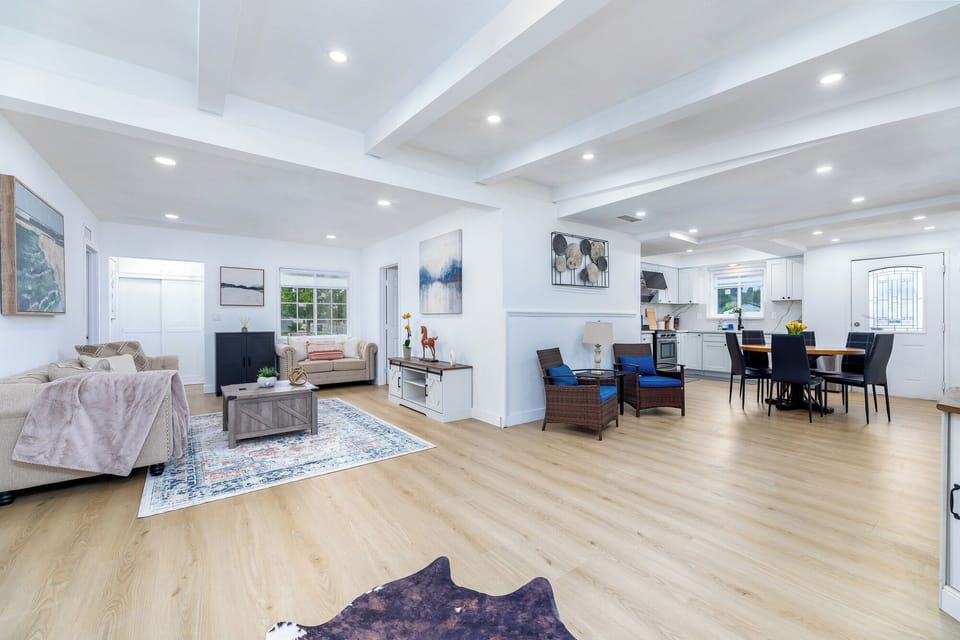 living area, dining, open space