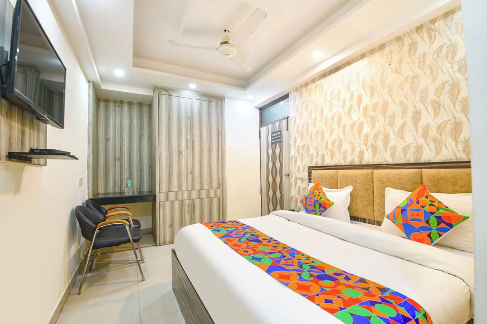 Premium Room | Egyptian cotton sheets, premium bedding, in-room safe, free WiFi