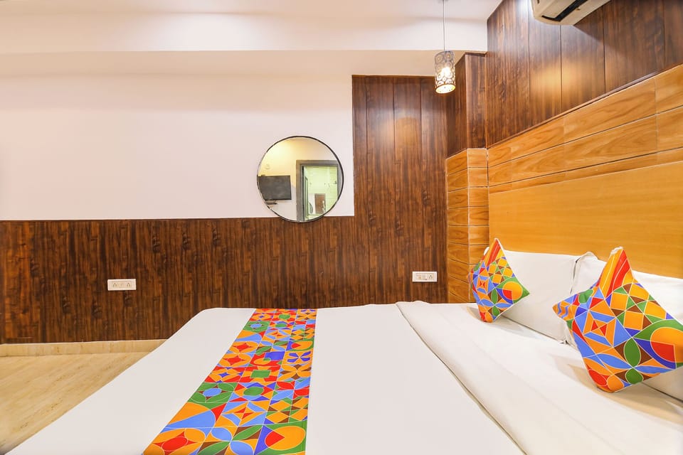 Egyptian cotton sheets, premium bedding, in-room safe, free WiFi