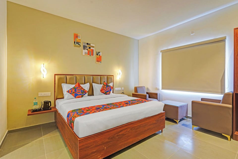 Egyptian cotton sheets, premium bedding, in-room safe, free WiFi
