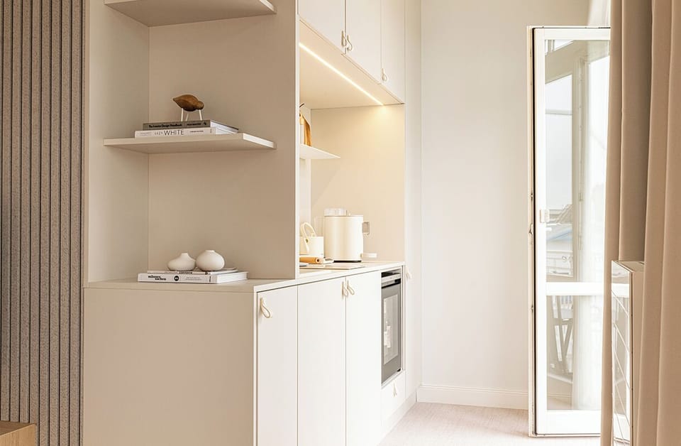 Exclusive Suite, 1 Bedroom, Non Smoking, City View | Private kitchen