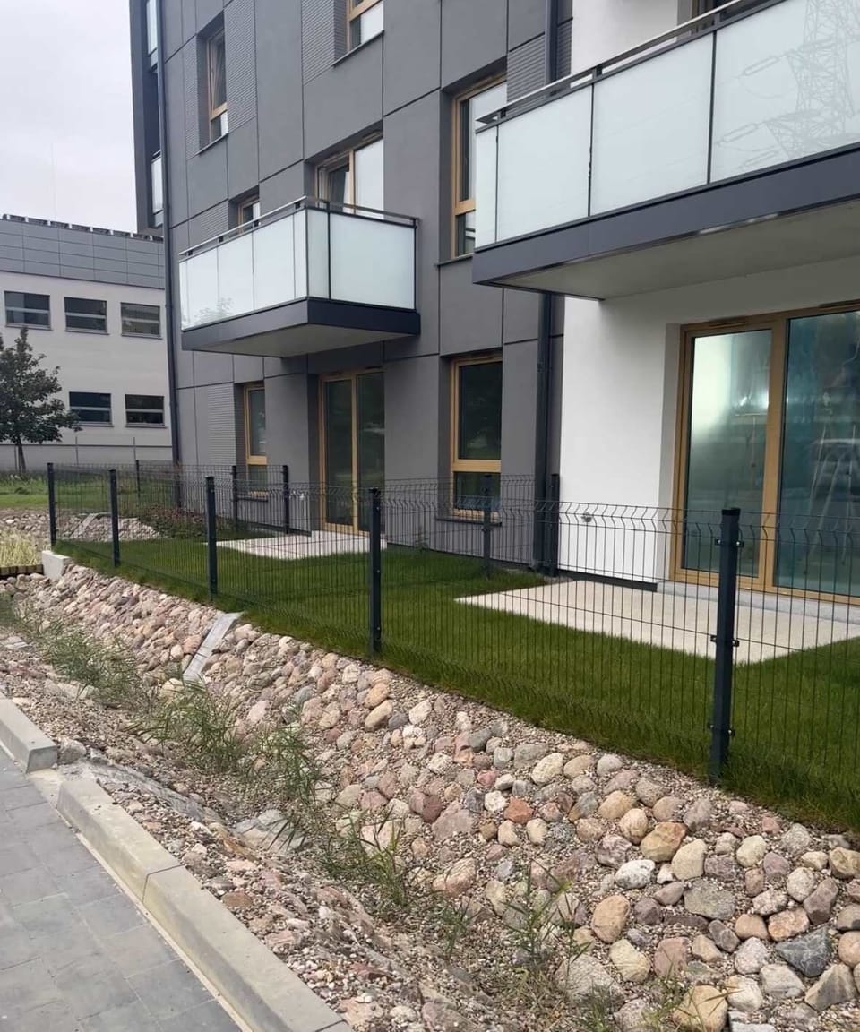 The apartment offers a garden.