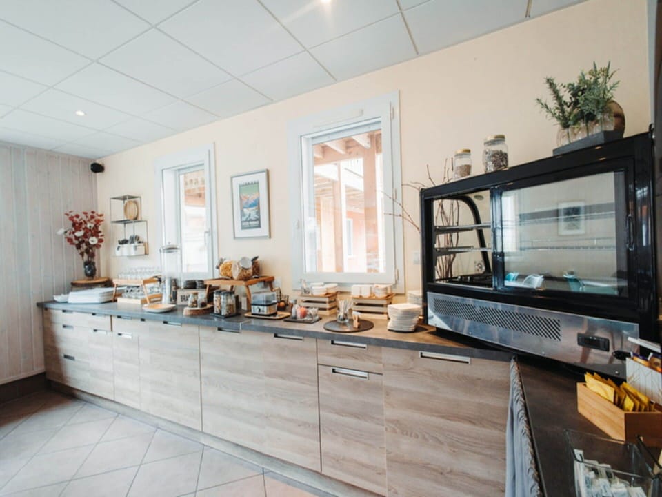 Apartment | Dining