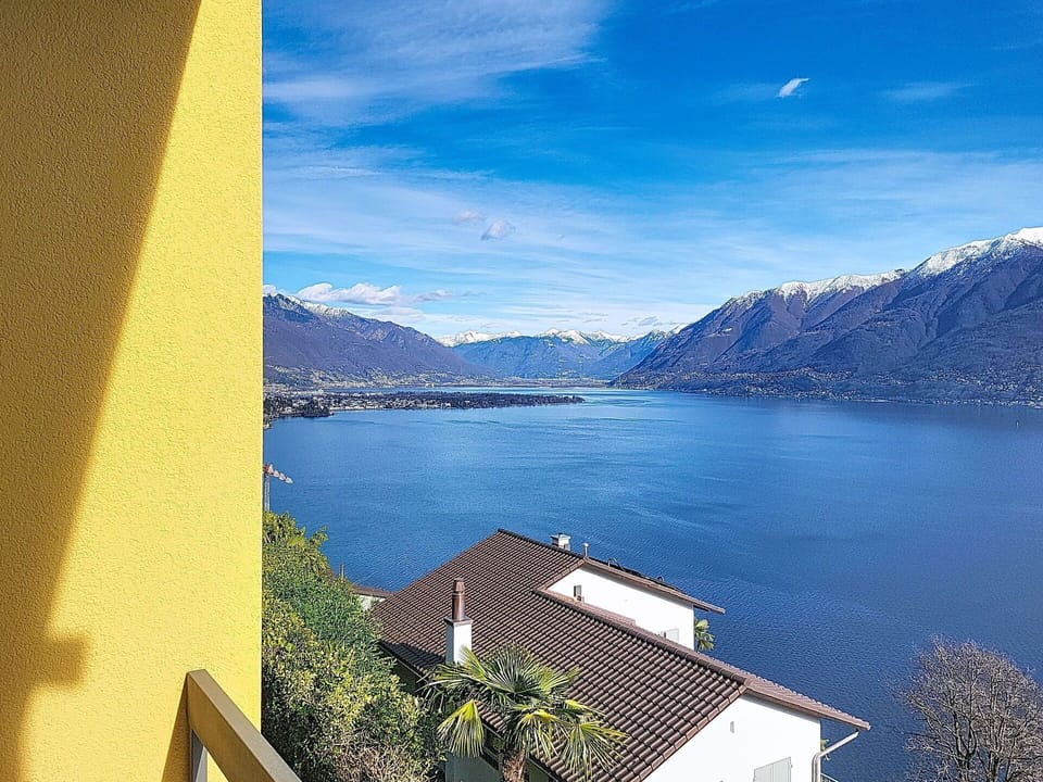 Hill, Mountain Range, Coastal And Oceanic Landforms, Coast, Ridge, Eco Hotel, Valley, Sound, Reservoir, Loch