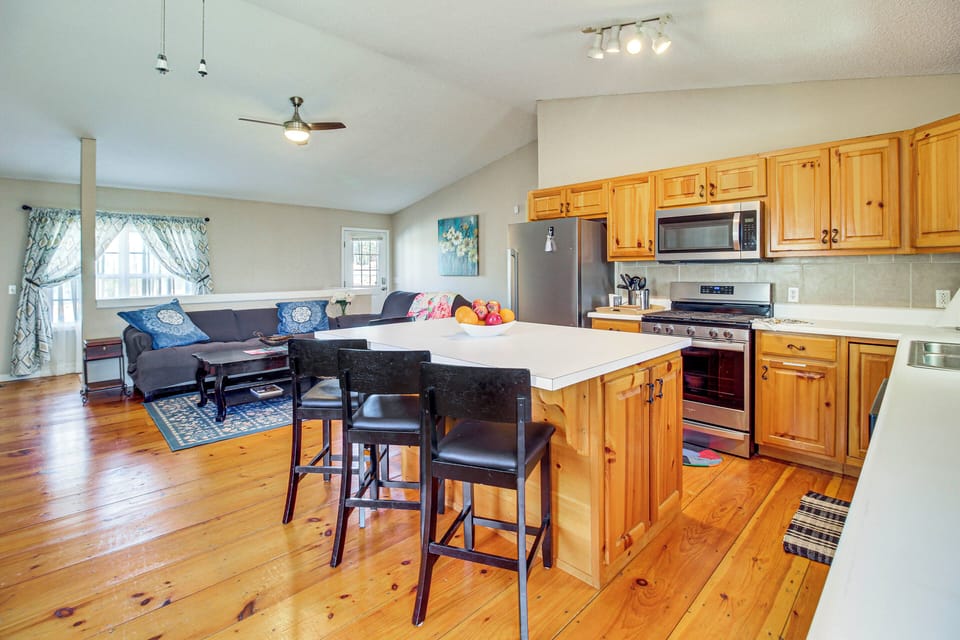 House (3 Bedrooms) | Interior