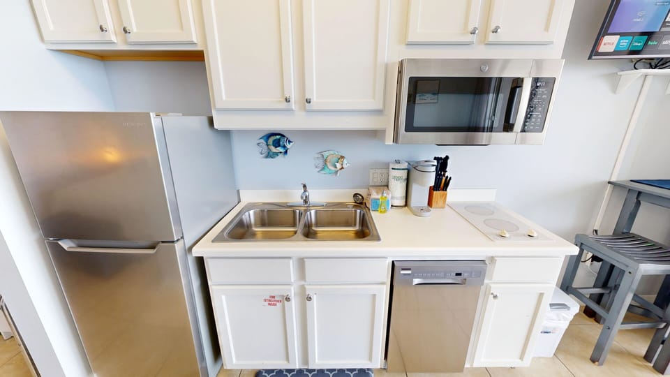 Studio | Private kitchen | Coffee/tea maker, fridge, toaster