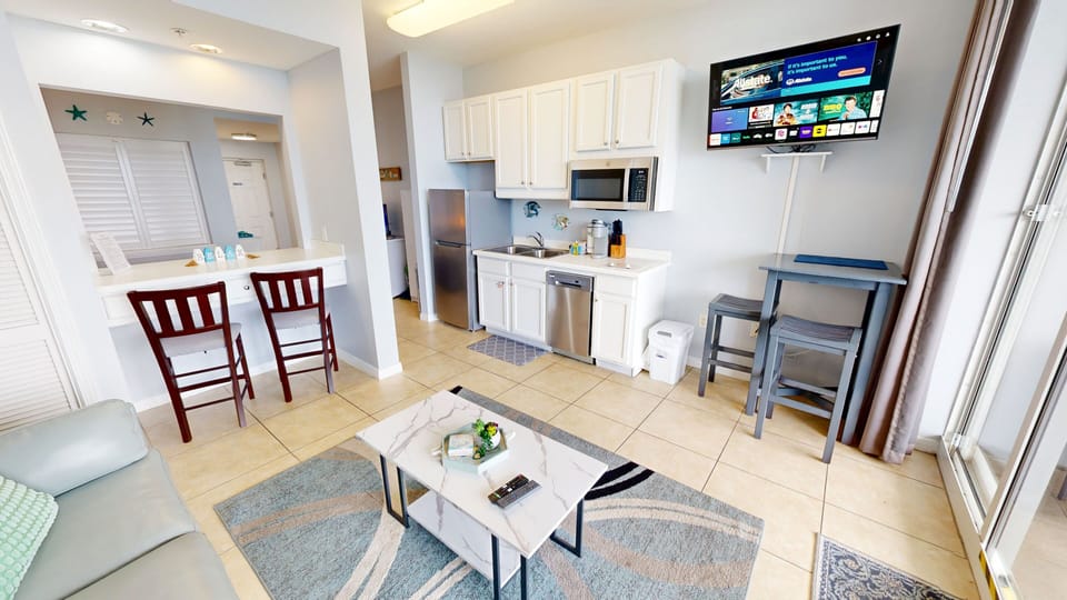Studio | Living area