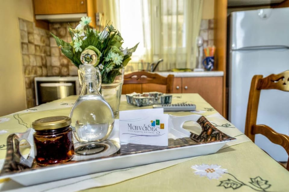 Setup with local products, a great way to start the day before visiting nearby beaches like Neimporio.