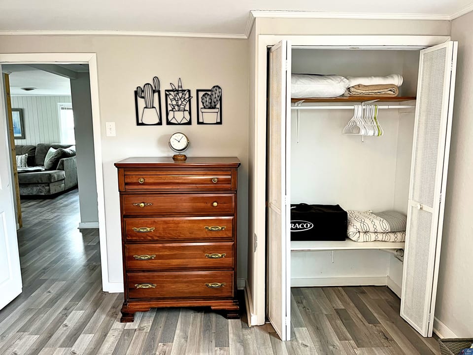 Double and twin bedroom
