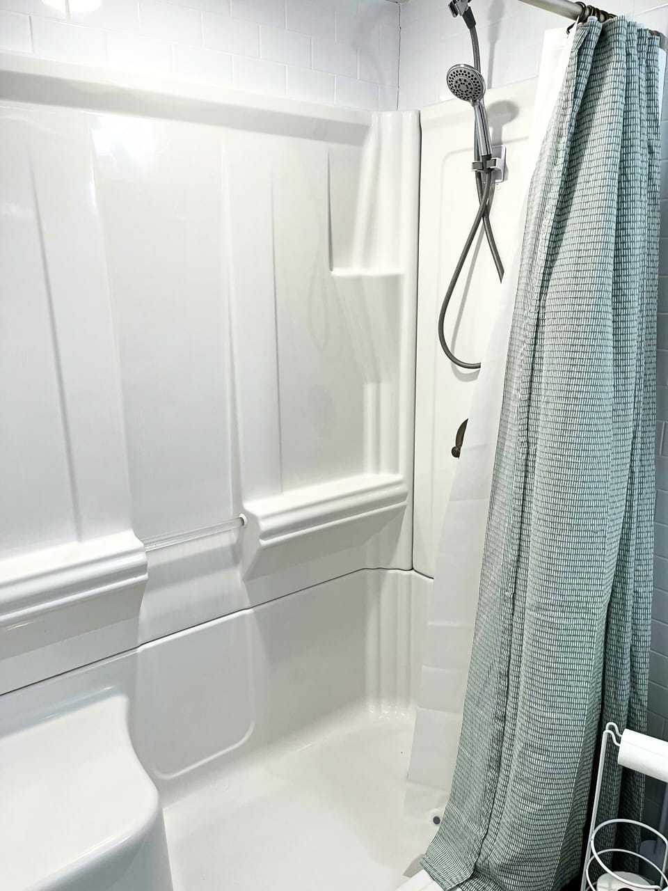 Full bathroom with walk in shower
