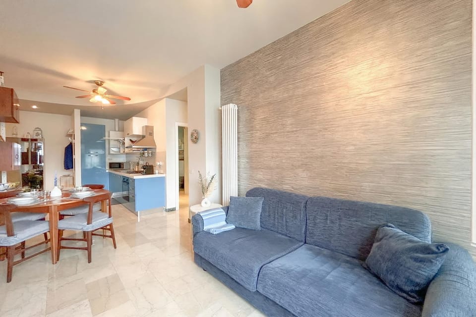Standard Apartment, Multiple Bedrooms, Sea Facing (Torre) | Private kitchenette | Fridge, microwave, oven, stovetop